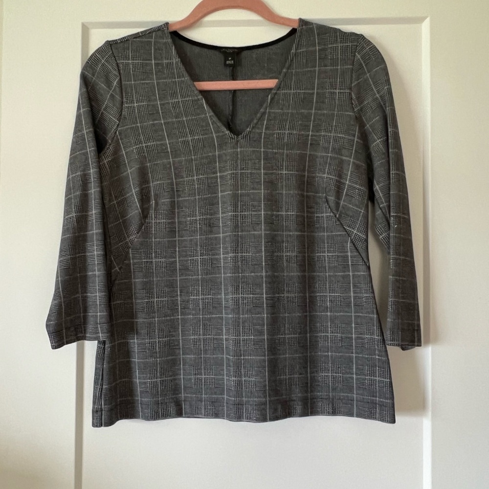 Ann Taylor Gray Plaid V-Neck Women's Top